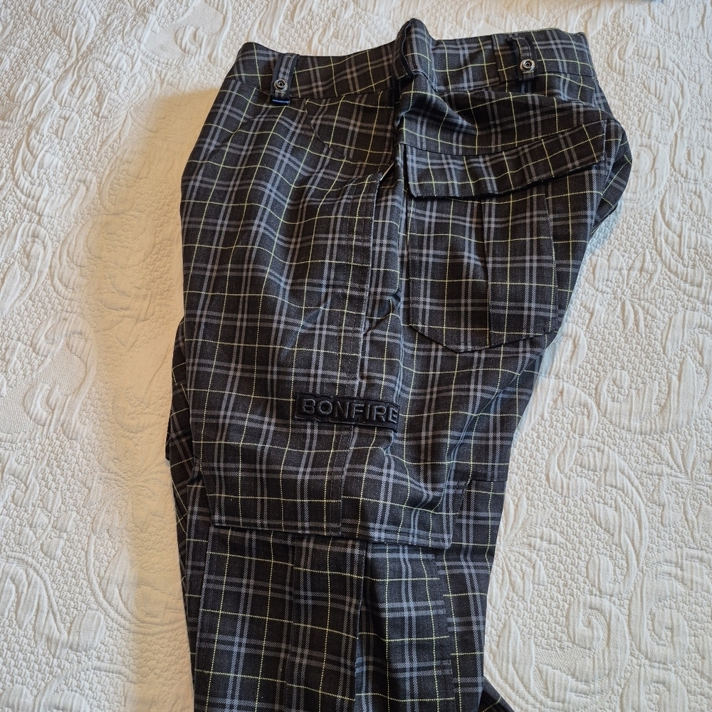 Bonfire men's size Medium black plaid classic fit snowboarding pants EUC - Picture 5 of 13